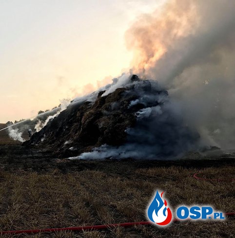 Pożar stogu słomy przy Drodze Wojewódzkiej nr.124 OSP Ochotnicza Straż Pożarna