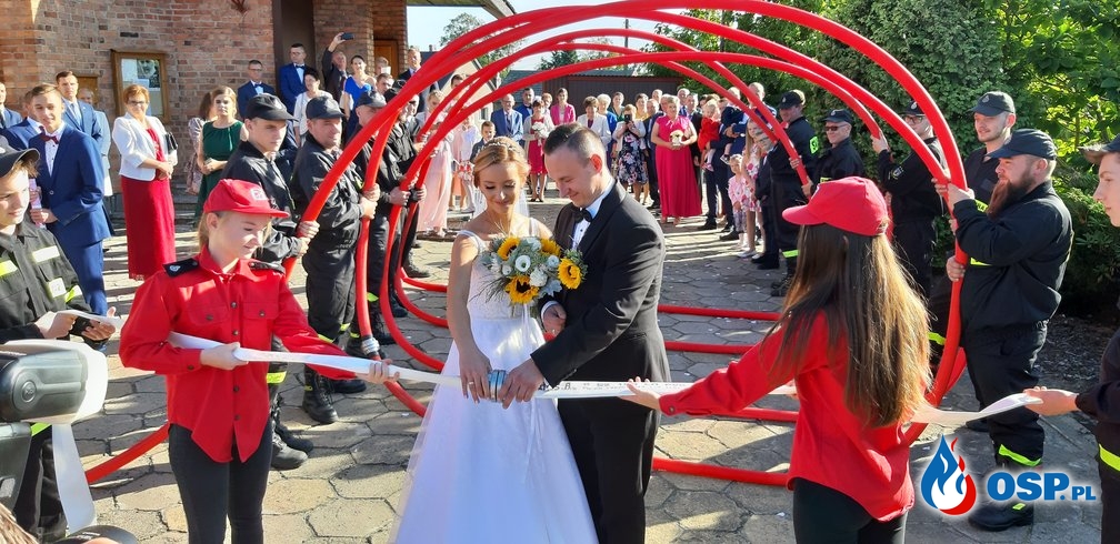 Ślub dh Sławka - strażacka brama OSP Ochotnicza Straż Pożarna
