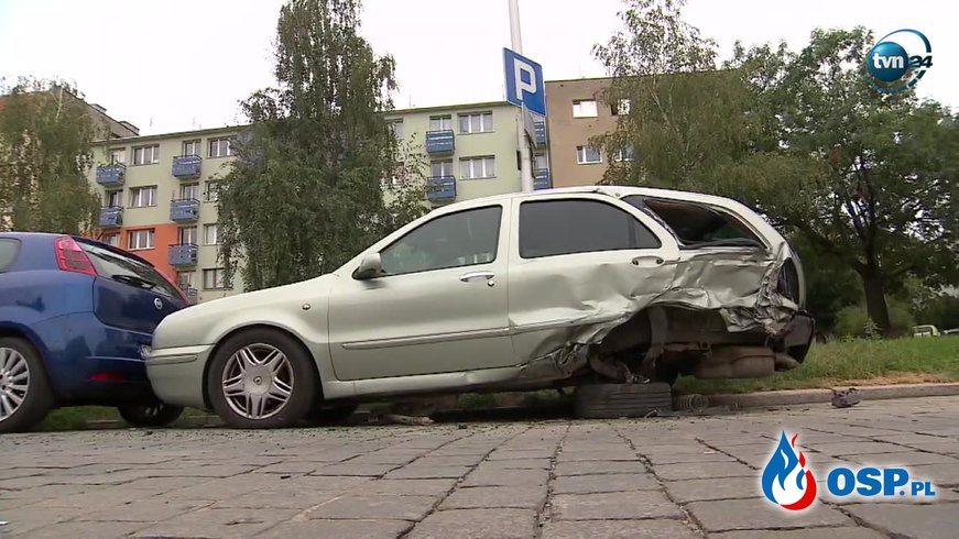 Pijany kierowca BMW skasował we Wrocławiu 8 samochodów OSP Ochotnicza Straż Pożarna