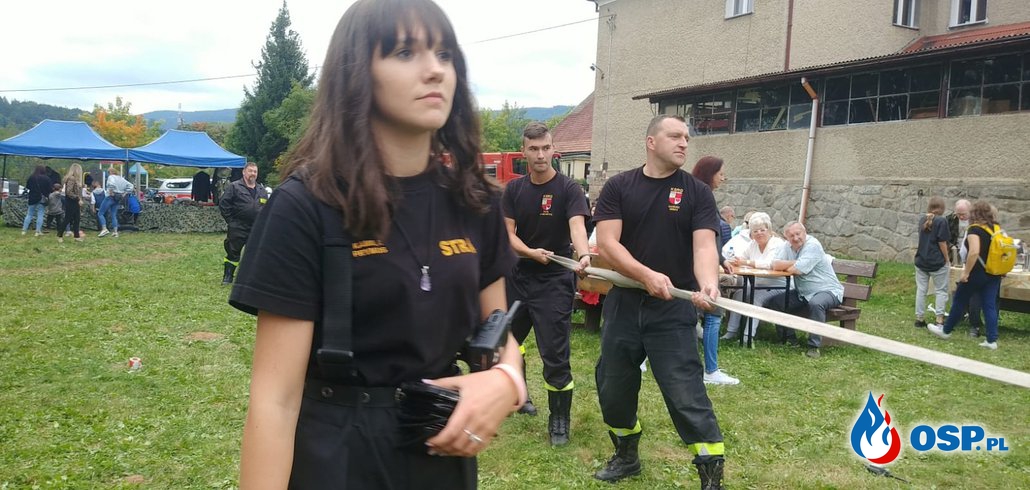 Festyn rodzinny w Szkole Podstawowej Stowarzyszenia Edukator w Polanicy-Zdroju OSP Ochotnicza Straż Pożarna