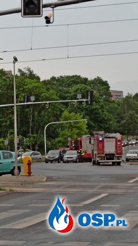 Karambol z udziałem wozu strażackiego w Olsztynie. Zderzyło się 7 pojazdów. OSP Ochotnicza Straż Pożarna