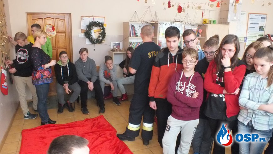 Wizyta w Zespole Szkół im. Dzieci Potulic w Potulicach OSP Ochotnicza Straż Pożarna