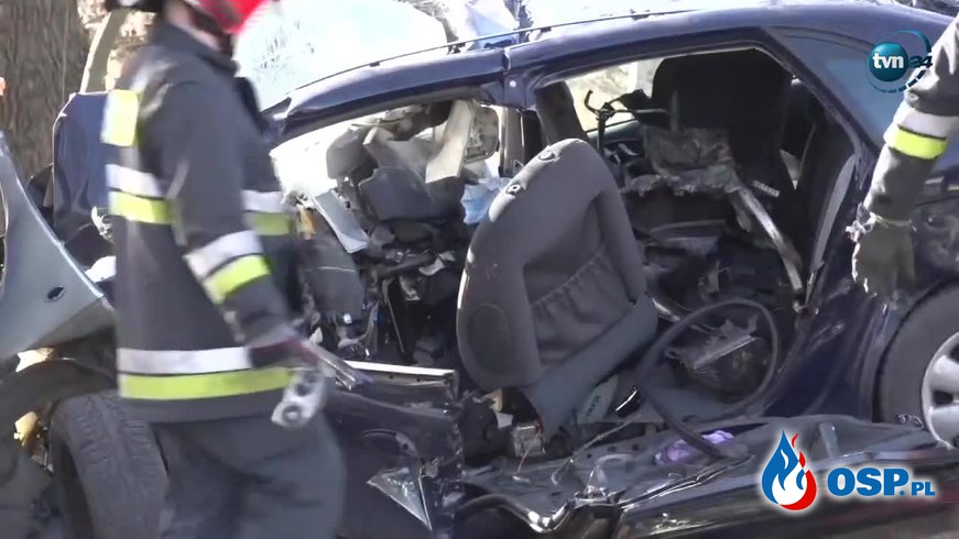 Tragiczny wypadek pod Wałbrzychem. Nie żyje 29-letni mężczyzna. OSP Ochotnicza Straż Pożarna