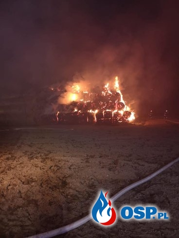 Nocny pożar stogu w Lubomi. To prawdopodobnie podpalenie. OSP Ochotnicza Straż Pożarna