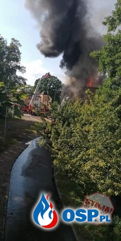 Pożar starego młyna w Łobzie. Pustostan płonął dwukrotnie. OSP Ochotnicza Straż Pożarna