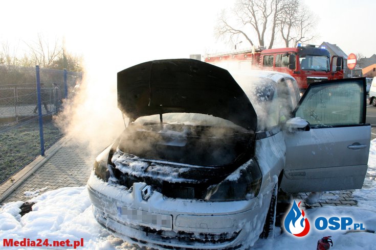 Pożar Samochodu w dzień Targowy!! OSP Ochotnicza Straż Pożarna