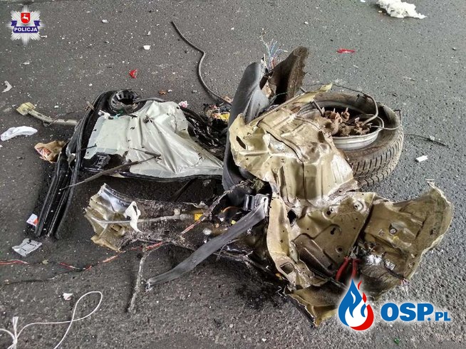 Samochód osobowy rozpadł się na części po wypadku w Lublinie! OSP Ochotnicza Straż Pożarna