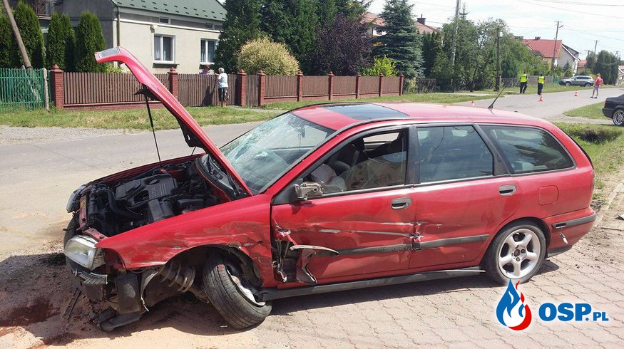 Wypadek na drodze powiatowej 1175R w Przecławiu!! OSP Ochotnicza Straż Pożarna