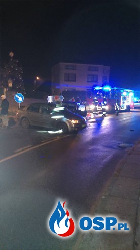 [46/2016] Wypadek z udziałem dwóch samochodów osobowych OSP Ochotnicza Straż Pożarna