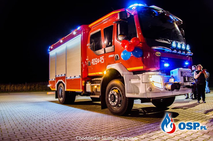 Nowy wóz w OSP Stróżewo. Pojazd hucznie witali strażacy i mieszkańcy. OSP Ochotnicza Straż Pożarna