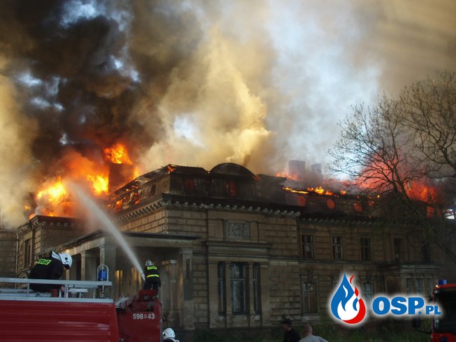 Oporowo - pożar pałacu OSP Ochotnicza Straż Pożarna