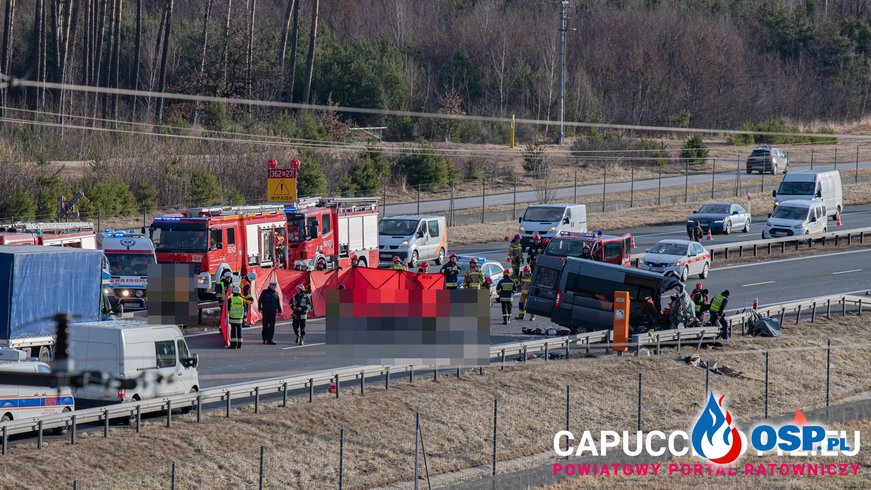 Cztery osoby nie żyją. Tragiczny wypadek na A4 pod Tarnowem. OSP Ochotnicza Straż Pożarna