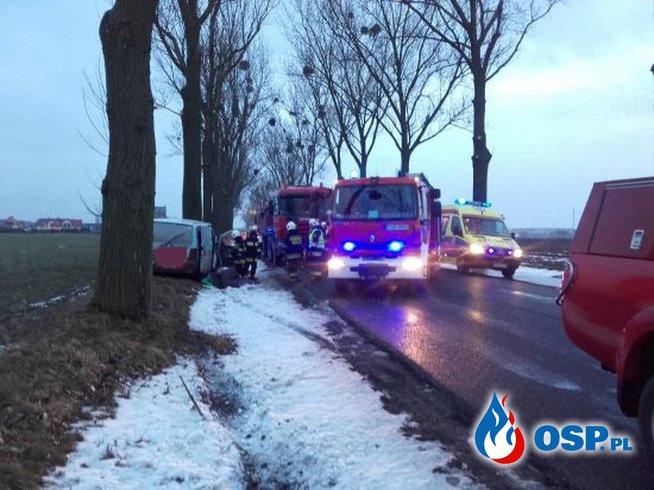 Wypadek drogowy na trasie Środa Wlkp. - Jarosławiec OSP Ochotnicza Straż Pożarna