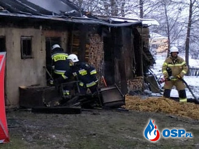 Tragiczny pożar domu w Dachnowie. Zginął 43-latek. OSP Ochotnicza Straż Pożarna
