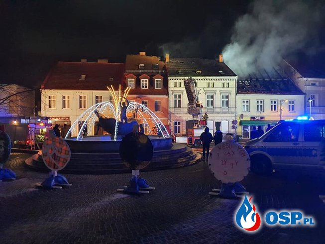 Groźny pożar kamienicy w Sulęcinie. Kilka rodzin zostało bez dachu nad głową. OSP Ochotnicza Straż Pożarna