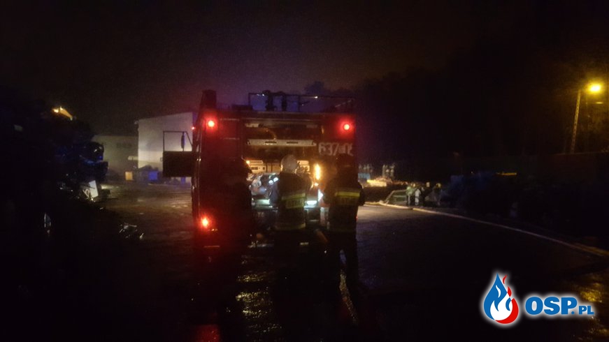 Pożar złomowiska w Tarnowskich Górach OSP Ochotnicza Straż Pożarna