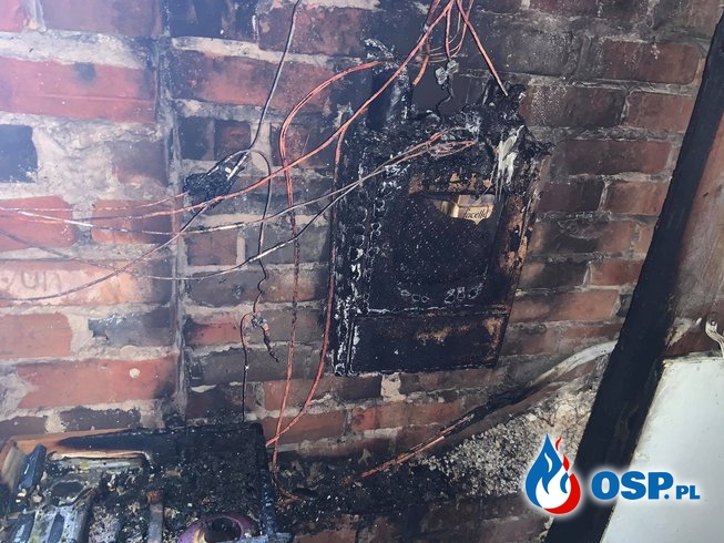 Pożar poddasza w budynku jednorodzinnym OSP Ochotnicza Straż Pożarna