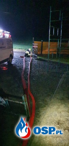 Działania po przejściu burzy w miejscowości Jasiona OSP Ochotnicza Straż Pożarna