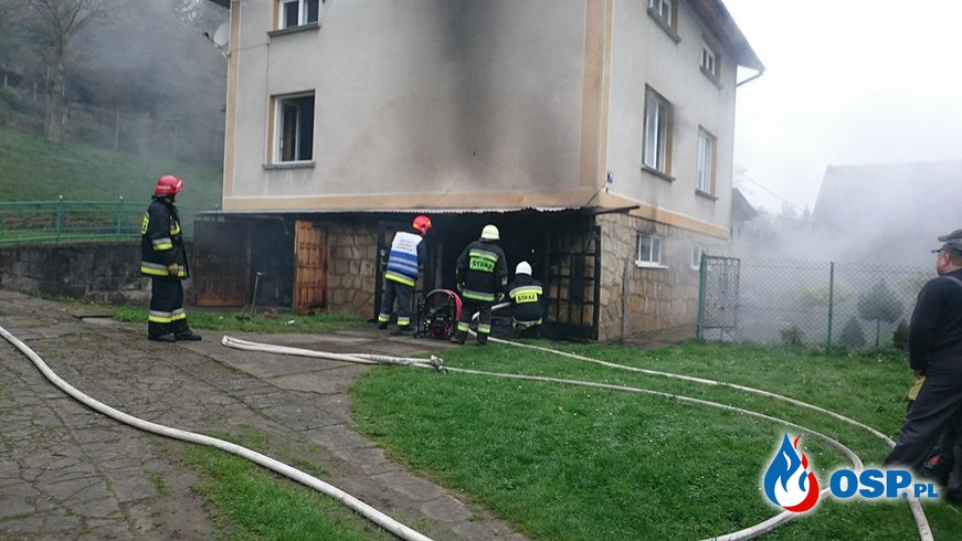 11.04.2016 r. Czchów-Zapora - pożar samochodu. OSP Ochotnicza Straż Pożarna