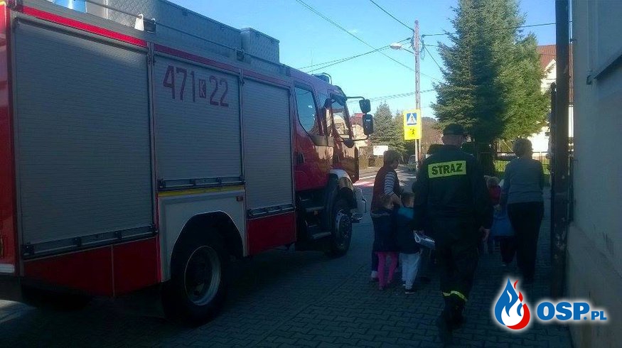 Ewakuacja Szkoły Podstawowej w Biertowicach OSP Ochotnicza Straż Pożarna
