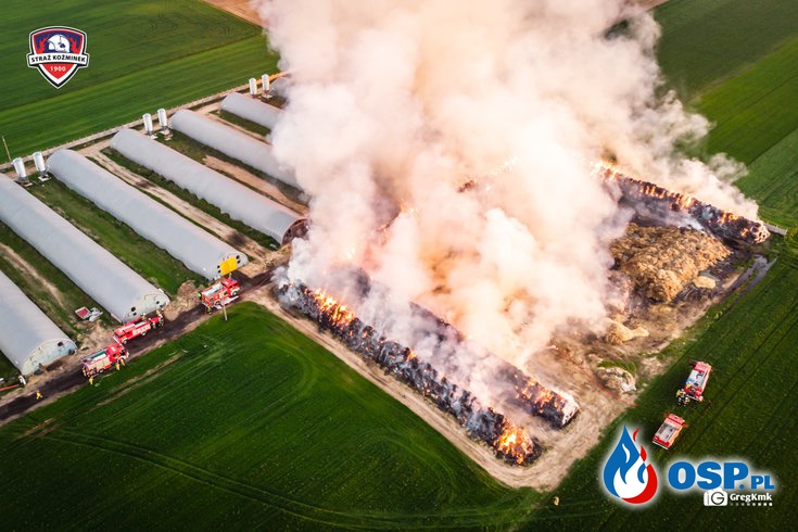 16 zastępów Straży Pożarnej w walce z pożarem balotów słomy OSP Ochotnicza Straż Pożarna