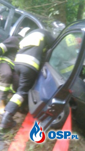 Osoba uwięziona w pojeździe OSP Ochotnicza Straż Pożarna