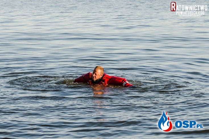 Samochód staranował kobietę z niemowlęciem i wpadł do jeziora. OSP Ochotnicza Straż Pożarna