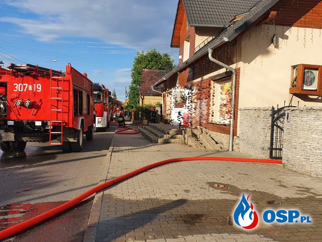 Pożar samochodu i budynku mieszkalnego w Opolu-Chmielowicach OSP Ochotnicza Straż Pożarna