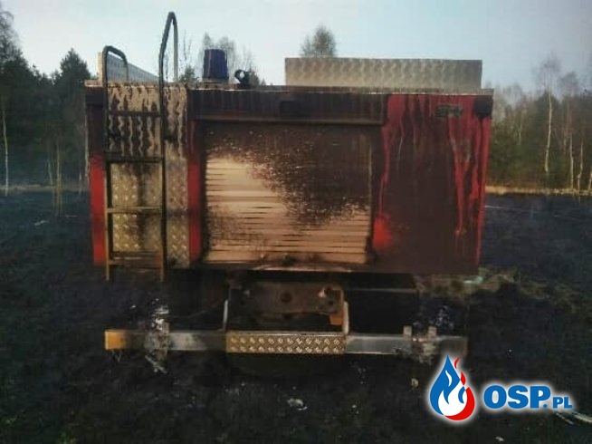 Wóz strażaków spłonął podczas gaszenia lasu. Ruszyła zbiórka na nowy. OSP Ochotnicza Straż Pożarna