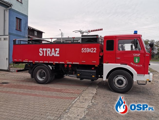 Gmina nie miała pieniędzy na nowy wóz. Strażacy odpicowali 35-letniego Jelcza. OSP Ochotnicza Straż Pożarna