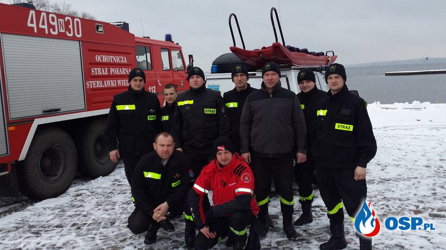 Szkolenie z ratownictwa wodnego na lodzie OSP Ochotnicza Straż Pożarna