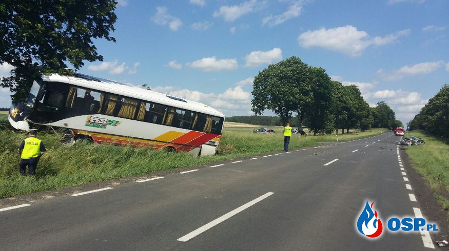 Wypadek autobusu z dziećmi na DK 32 w miejscowości Okunin! OSP Ochotnicza Straż Pożarna