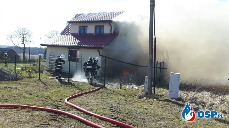 Pożar domu w Konarzewie (pow. gryficki) OSP Ochotnicza Straż Pożarna