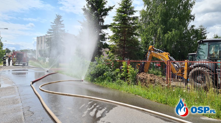 Ponad 150 osób ewakuowanych w Szydłowcu. Koparka uszkodziła gazociąg. OSP Ochotnicza Straż Pożarna
