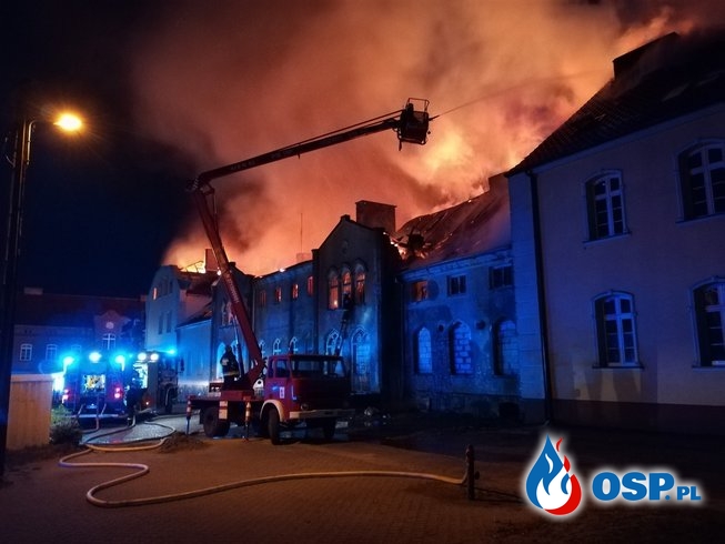 Ogromny pożar budynku mieszkalnego w Karolewie. OSP Ochotnicza Straż Pożarna