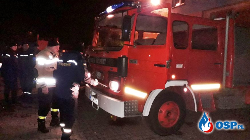 9 wozów strażackich z wielkopolskich OSP dotarło już na Ukrainę OSP Ochotnicza Straż Pożarna