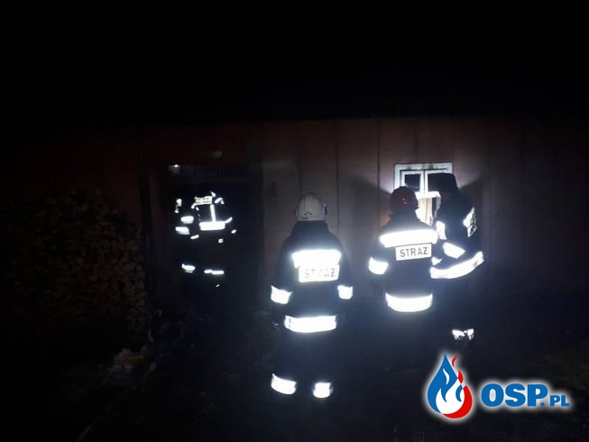Kobieta zginęła w płonącym domu. Tragiczny pożar pod Nowym Sączem. OSP Ochotnicza Straż Pożarna