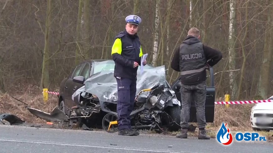 Pijany kierowca sprawcą tragicznego wypadku. Zginęły dwie kobiety. OSP Ochotnicza Straż Pożarna