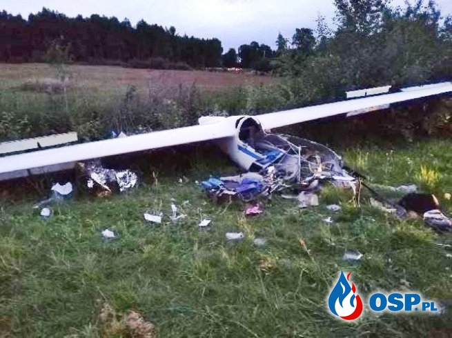 Szybowiec rozbił się w Laszkach. 18-letni pilot jest ciężko ranny. OSP Ochotnicza Straż Pożarna