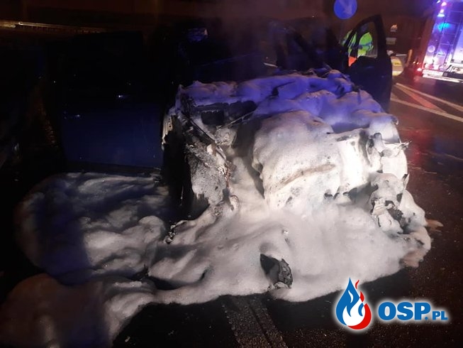 Pożar na S5. Audi zapaliło się podczas jazdy. OSP Ochotnicza Straż Pożarna