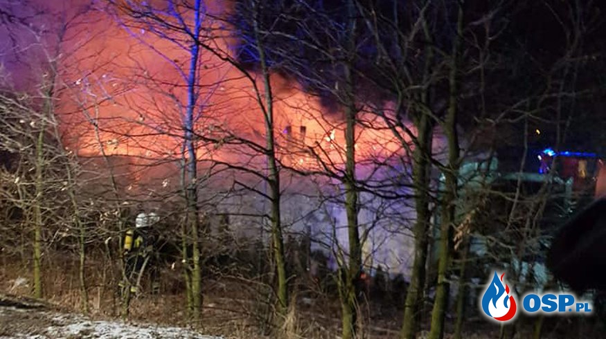 Pożar garażu w Bełsznicy. OSP Ochotnicza Straż Pożarna