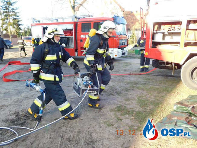 Ulatniający się gaz w ZS Laski OSP Ochotnicza Straż Pożarna