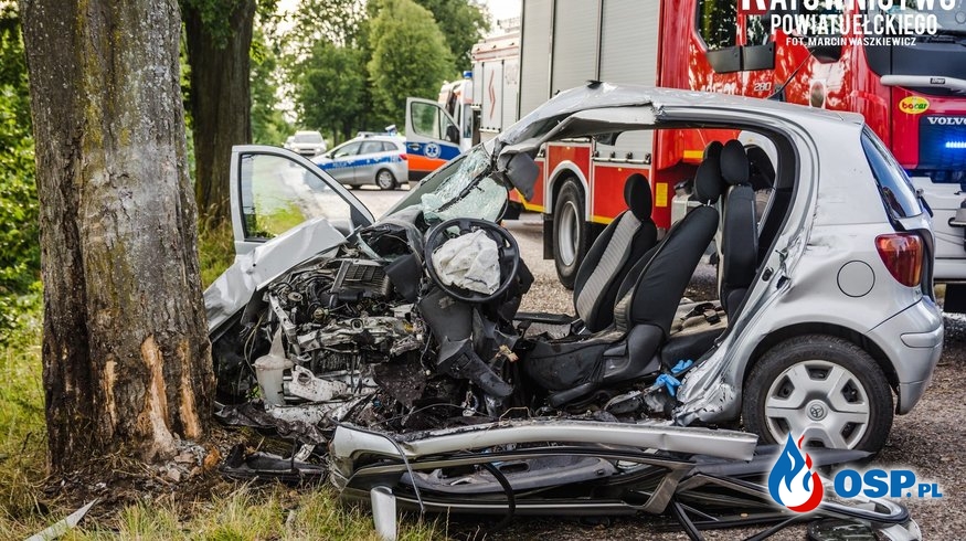 Tragiczny wypadek pod Ełkiem. W akcji śmigłowiec LPR. OSP Ochotnicza Straż Pożarna