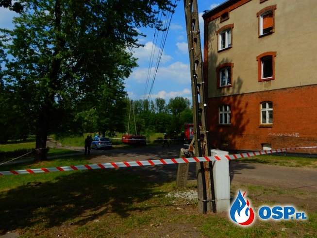 Katowice: Złamany słup energetyczny OSP Ochotnicza Straż Pożarna