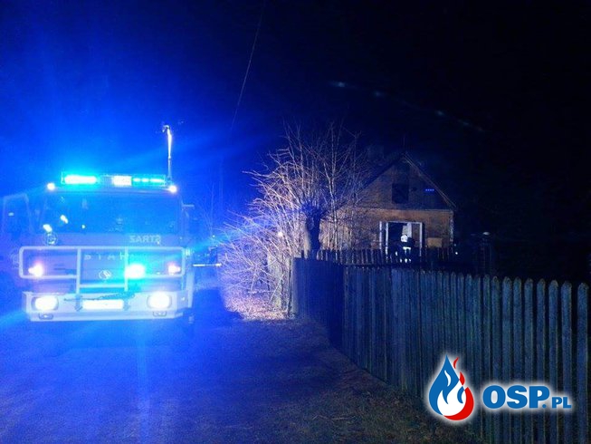 Pożar opuszczonego domu. OSP Ochotnicza Straż Pożarna