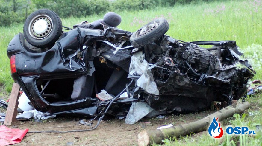 37-letni kierowca zginął w wypadku na drodze krajowej nr 19! OSP Ochotnicza Straż Pożarna