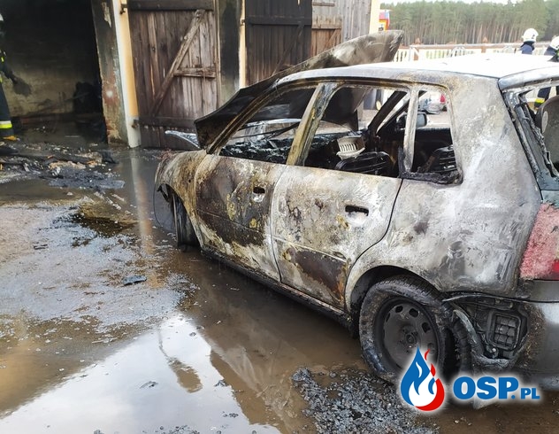 Pożar samochodu osobowego - Ostrówek OSP Ochotnicza Straż Pożarna