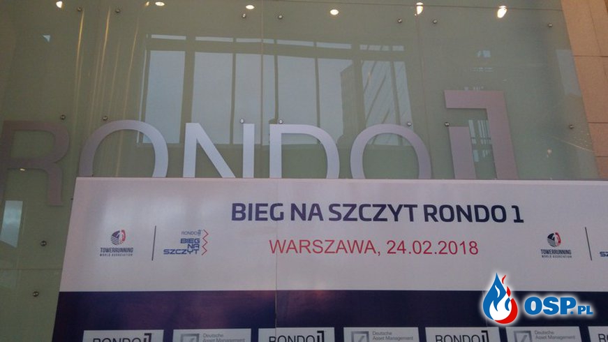 Strażak OSP Wojciechów na podium "Biegu na Szczyt - RONDO 1" OSP Ochotnicza Straż Pożarna