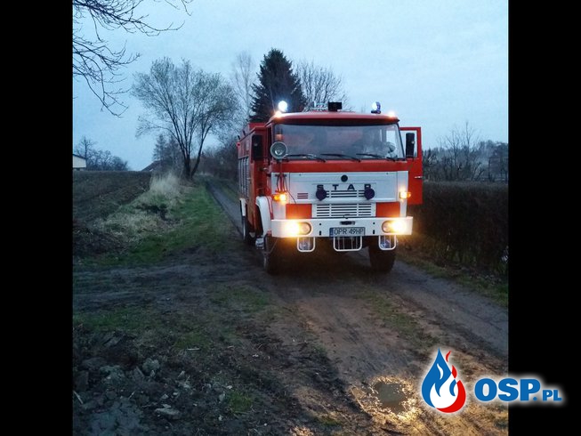 Pożar suchej trawy w Białej OSP Ochotnicza Straż Pożarna