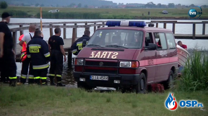 Wypadek pontonu w Mściwojowie. Po 2-godzinnej akcji, nurkowie znaleźli ciało 24-latka. OSP Ochotnicza Straż Pożarna